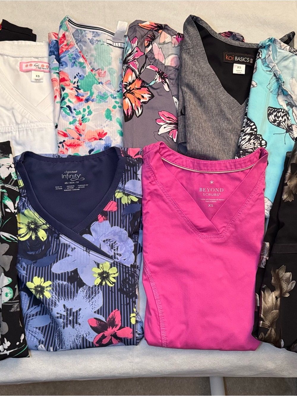 10-Top Women’s XS Scrub Bundle – Dickies, Koi, Infinity, Beyond & ELLE & 2 XXS p